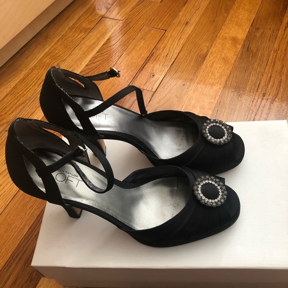 Black Loft Peep Toe Dress Sandals - Picture 4 of 5